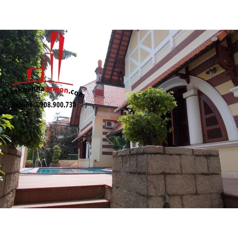 Cho thuê Villa Quận 2, khu Thảo Điền, giá 4500$