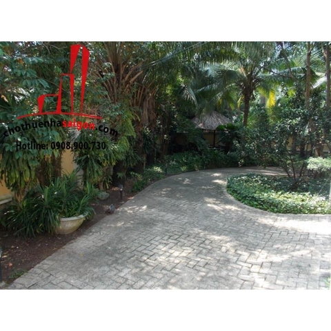 Cho thuê Villa Quận 2, khu Thảo Điền, giá 4500$