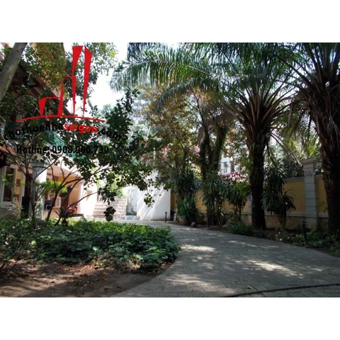Cho thuê Villa Quận 2, khu Thảo Điền, giá 4500$