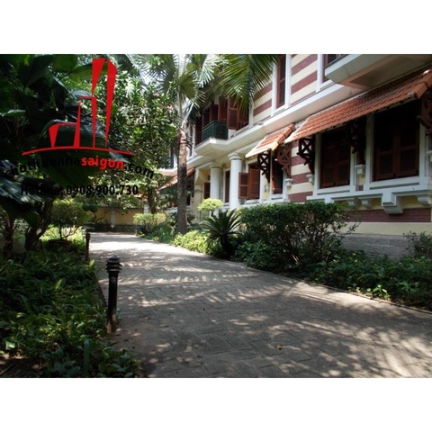 Cho thuê Villa Quận 2, khu Thảo Điền, giá 4500$