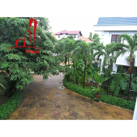 Cho thuê Villa Quận 2, khu Thảo Điền, giá 2000$