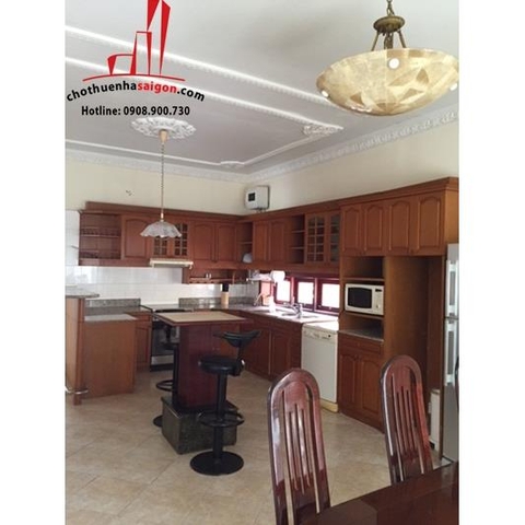cho thuê biệt thự đường nguyễn văn hưởng,  khu combound thảo điền 1, quận 2, giá cho thuê:2300$/tháng