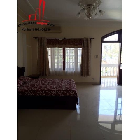 cho thuê biệt thự đường nguyễn văn hưởng,  khu combound thảo điền 1, quận 2, giá cho thuê:2300$/tháng