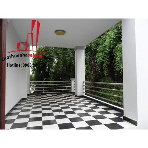 Cho thuê Villa Quận 2, khu Thảo Điền, giá 2000$
