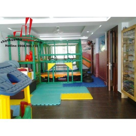 - Cho thuê Nhà trong hẻm xe hơi đường Nguyễn Cửu Vân, P.17, quận Bình Thạnh.
