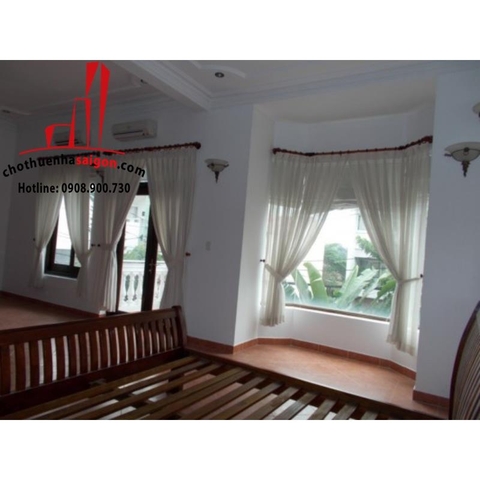 Cho thuê Villa Quận 2, khu Thảo Điền, giá 2000$