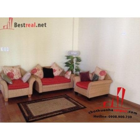 Cho thuê Villa Quận Bình Thạnh, mặt tiền đường Trần Bình Trọng. Giá : 2.200 usd/tháng.