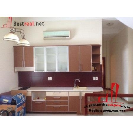 Cho thuê Villa Quận Bình Thạnh, mặt tiền đường Trần Bình Trọng. Giá : 2.200 usd/tháng.