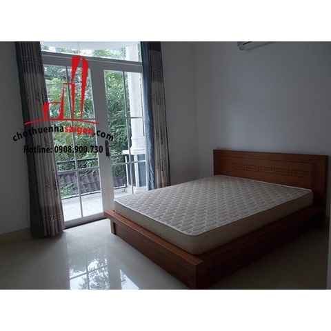 Cho thuê nhà Quận Bình Thạnh, mặt tiền đường nội bộ Chu Văn An. Giá : 20 triệu/tháng.