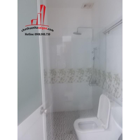 Cho thuê nhà Quận Bình Thạnh, mặt tiền đường nội bộ Chu Văn An. Giá : 20 triệu/tháng.