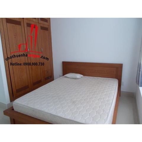 Cho thuê nhà Quận Bình Thạnh, mặt tiền đường nội bộ Chu Văn An. Giá : 20 triệu/tháng.