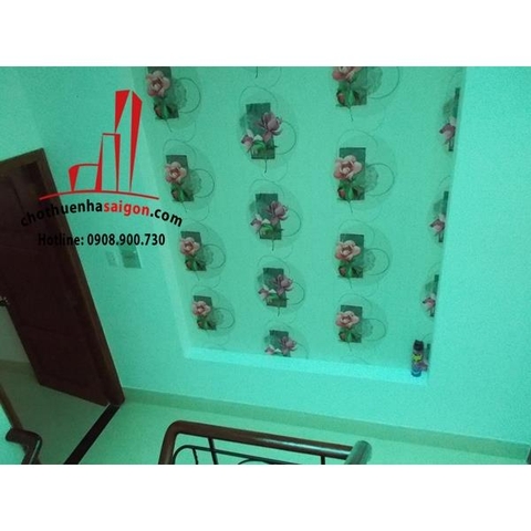 Cho thuê nhà Quận Bình Thạnh, mặt tiền đường nội bộ Chu Văn An. Giá : 20 triệu/tháng.