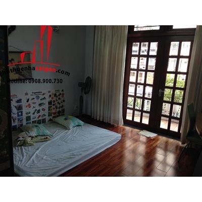 cần cho thuê nhà nguyên căn hẽm đường cách mạng tháng 8, quận 10, giá cho thuê 1500$/tháng