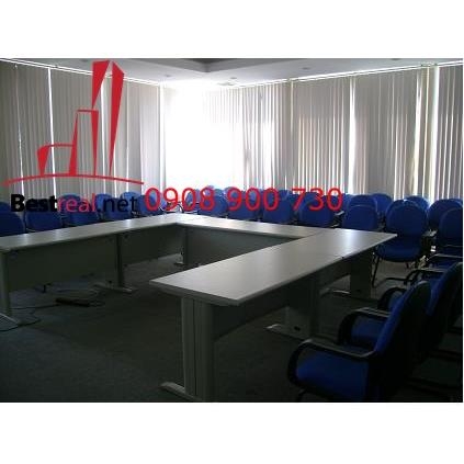 Cho thuê Villa Quận Phú Nhuận, hẻm nội bộ đường Nguyễn Kiệm. Giá : 2.000 usd/tháng.