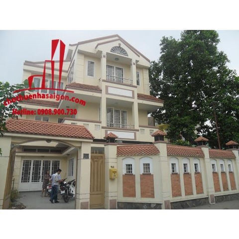 Cho thuê Villa Quận Bình Thạnh, mặt tiền đường Trần Bình Trọng. Giá 2.200 usd/tháng.