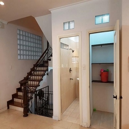 cho thuê nhà quận 1, hẽm đường nguyễn thị minh khai giá 1250$/tháng