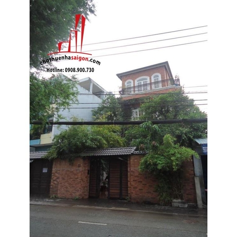 Cho thuê Villa Quận Bình Thạnh, mặt tiền đường Trần Bình Trọng. Giá : 2.400 usd/tháng.