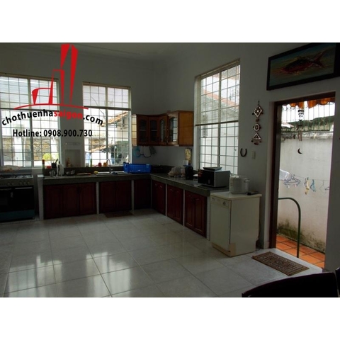 Cho thuê Villa Quận 2, khu Thảo Điền, giá 3000$