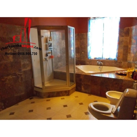 Cho thuê Villa Quận 2, khu Thảo Điền, giá 3000$