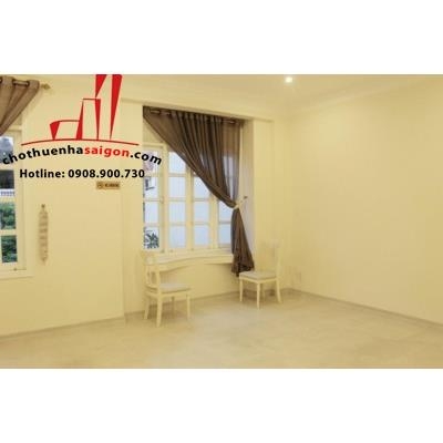 cần cho thuê biệt thự khu combound him lam phổ quang , quận tân bình, giá cho thuê:3500$/tháng