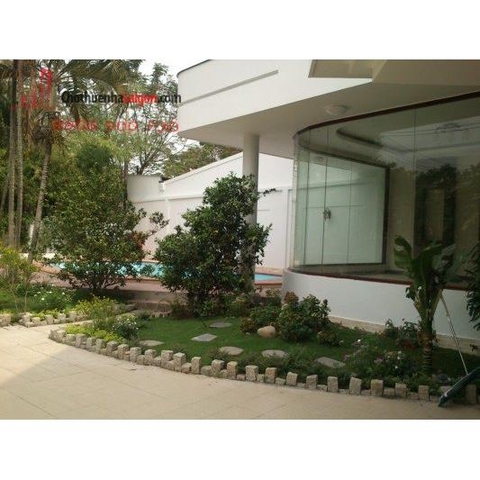 Cho thuê Villa Quận 2, khu Thảo Điền, giá 3000$
