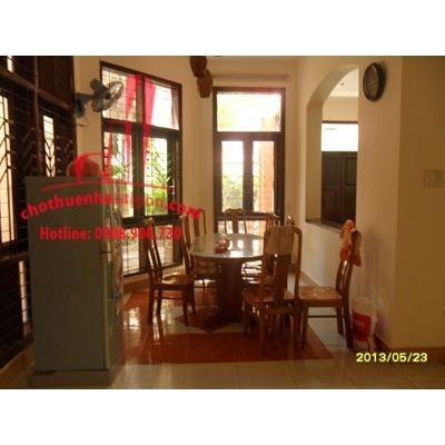 Cho thuê Villa Quận Bình Thạnh, khu biệt thư gần cầu Kinh Thanh Đa, đường Xô Viết Nghệ Tĩnh. Giá : 25 triệu/tháng.