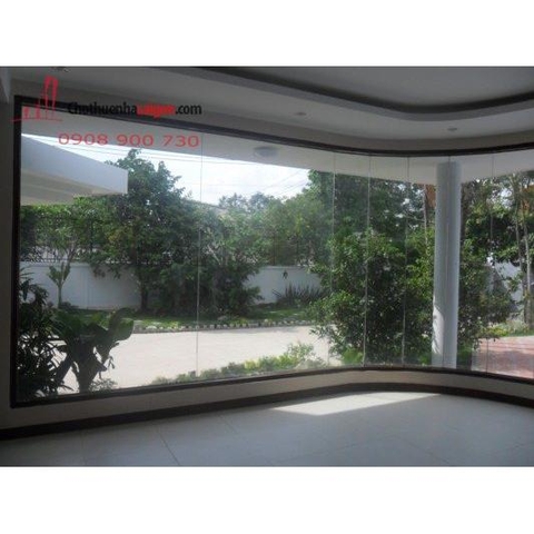 Cho thuê Villa Quận 2, khu Thảo Điền, giá 3000$