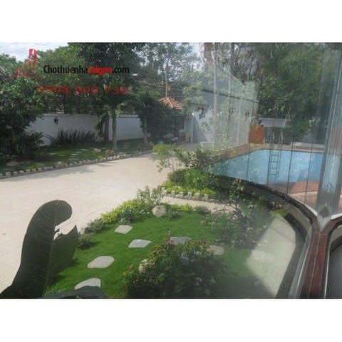 Cho thuê Villa Quận 2, khu Thảo Điền, giá 3000$
