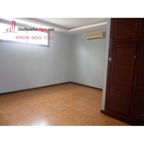 Cho thuê Villa Quận 2, khu Thảo Điền, giá 3000$