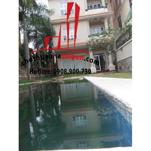 Cho thuê Villa quận 2, khu compound Thảo Điền, giá 4000$