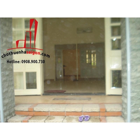 Cho thuê Villa Quận 2, khu Thảo Điền, giá 1500$