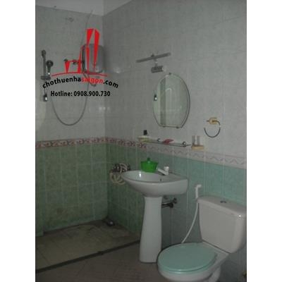 Cho thuê Villa quận Tân Bình, đường nội bộ khu sân bay, quận Tân Bình, Giá: 30 Triệu