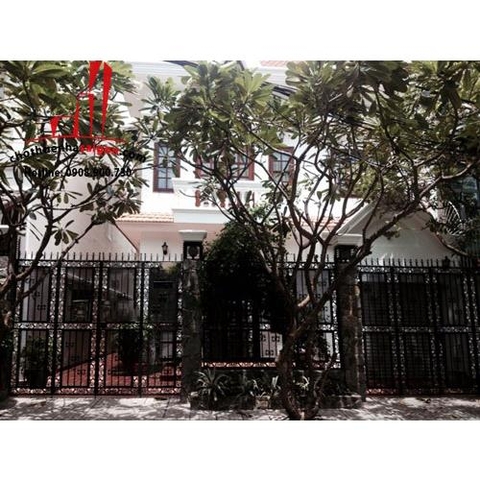 cần cho thuê biệt thự khu combound đường nguyễn văn hưởng,phường thảo điền quận 2, giá cho thuê:2500$/tháng