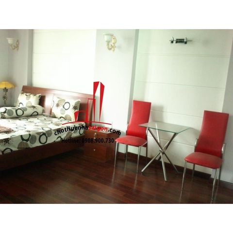 cho thuê biệt thự quận 2, đường nguyễn văn hưởng giá 1500$