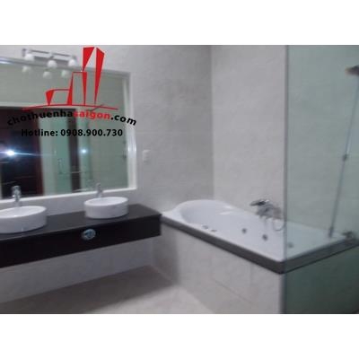 cần cho thuê villa quận 2, đường nguyễn văn hưởng giá cho thuê:1200$/tháng