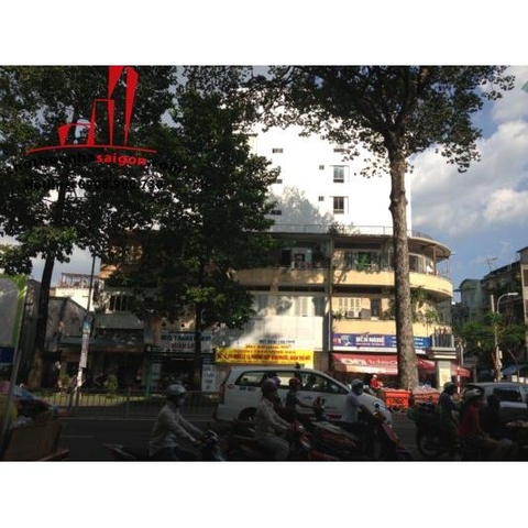 cho thuê nhà quận 1, mặt tiền đường trần hưng đạo giá 4000$ bao VAT
