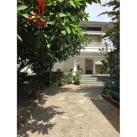 cần cho thuê biệt thự mặt tiền đường nguyễn văn hưởng quận 2, giá cho thuê:8000$/tháng