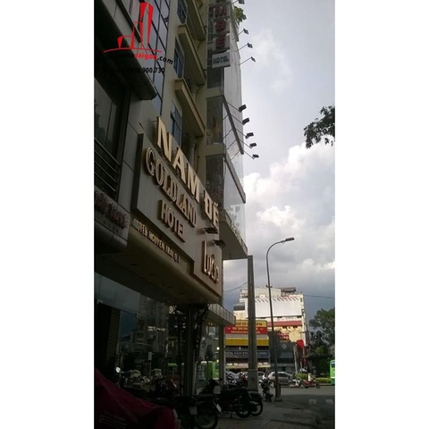 cần cho thuê nhà nguyên căn mặt tiền đường nguyễn trãi, quận 1, giá cho thuê:8000$/tháng