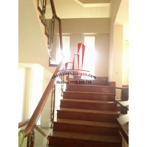 Cho thuê Villa Quận 2, khu An Phú An Khánh, giá 2000$