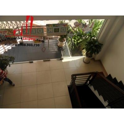 cho thuê tòa nhà nhà văn phòng đường nguyễn trọng tuyễn, quận phú nhuận, giá cho thuê:8000$/tháng