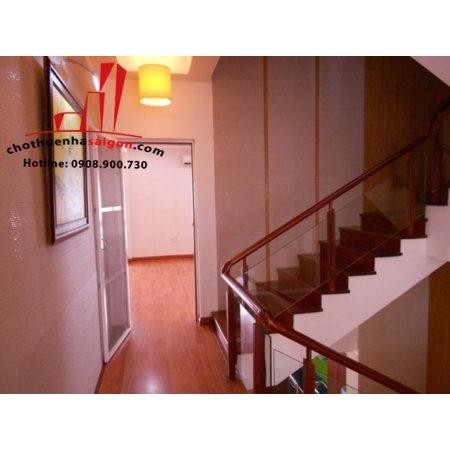 cần cho thuê biệt thự cao cấp  saigon pear villa , 91 nguyễn hữu cảnh, quận bình thạnh, gía 3800$/tháng