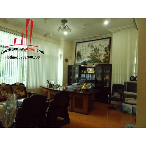Cho thuê Villa Quận 2, khu Thảo Điền, giá 3000$
