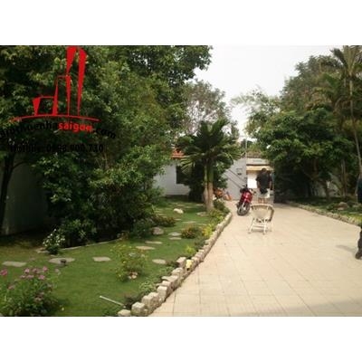 cho thuê biệt thự mặt tiền đường xuân thủy, phường thảo điền quận 2, giá cho thuê :3800$/tháng