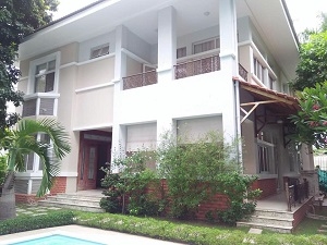 cho thuê villa quận 7 khu mỹ phú 2 giá 30000$, có hồ bơi