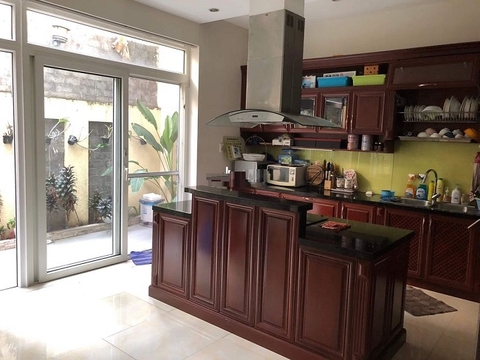 cho thuê Villa mặt tiền đường khu đô thị An Phú quận 2