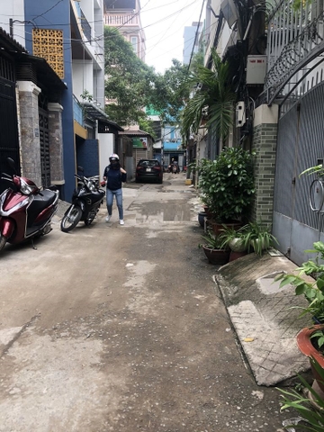 cho thuê villa đường nguyễn cửu vân, p17, quận bình thạnh giá cho thuê:50tr/tháng