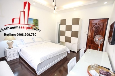 cần cho thuê biệt thự nguyên căn đường nguyễn cửu vân, phường 17, quận bình thạnh, giá cho thuê:3700$/tháng