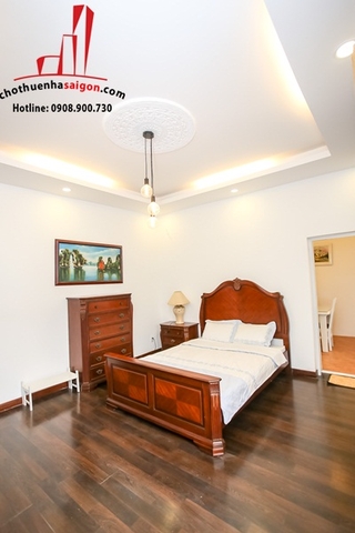 cần cho thuê biệt thự nguyên căn đường nguyễn cửu vân, phường 17, quận bình thạnh, giá cho thuê:3700$/tháng