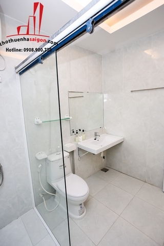 cần cho thuê biệt thự nguyên căn đường nguyễn cửu vân, phường 17, quận bình thạnh, giá cho thuê:3700$/tháng
