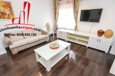 cần cho thuê biệt thự nguyên căn đường nguyễn cửu vân, phường 17, quận bình thạnh, giá cho thuê:3700$/tháng